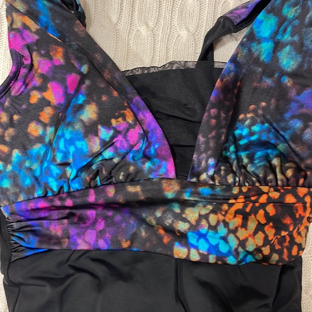 Swimsuit - Picture 5 of 5